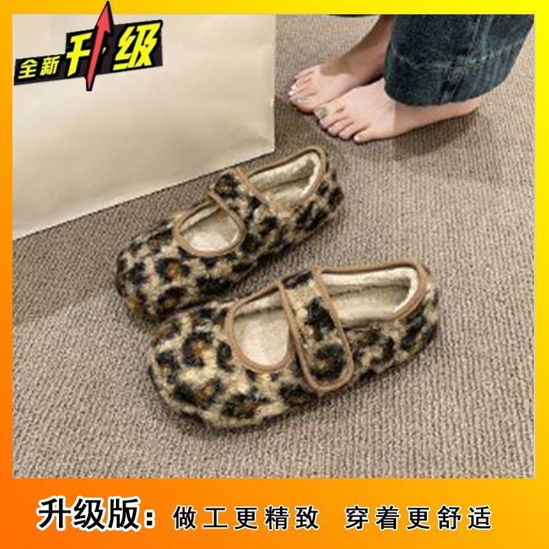 Retro wind inner heightening cotton shoes 2025 autumn and winter cute college wind Velcro warm velvet cotton shoes for women's outer wear