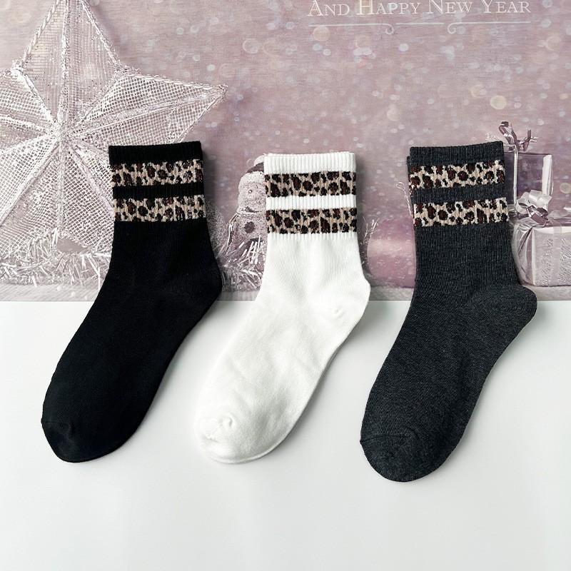 

5 Pairs Thermal Crew Socks for Women, Leopard Print Cotton Cozy Quarter Socks Warm Neutral Ankle Socks for Women One Size