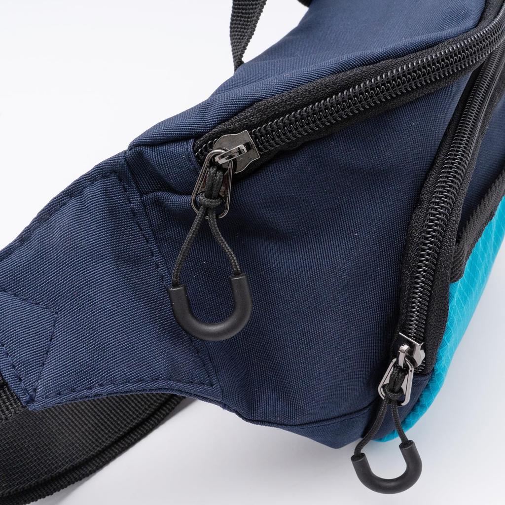 Logos Park Waist Body Perfect for Town and Walking [LOGOS Park] Bag, Pouch, Bag, Two-Tone, Use, Walking, Leisure, Hiking,