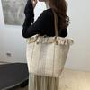 Stylish Large Capacity Canvas Tote Bag For Students Class Commuter Trendy Handbag