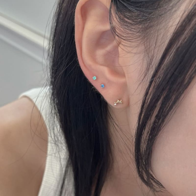 youngglow 14k blue cubic piercing (2color)