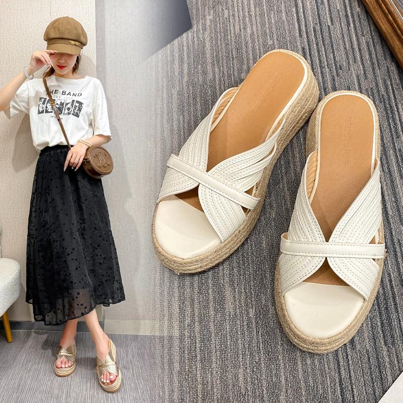 Fashion Platform Flip-Flops Fashion Spliced Cutout Straw Wedge Sandals Simple and Versatile Outside Wear Open Toe Platform Sandals