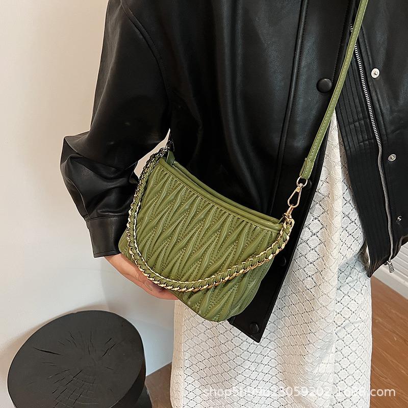 Autumn and winter high-end messenger small bag women's new pleated rhombus chain bucket bag shoulder handbag