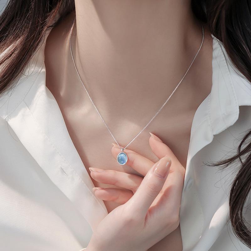 Aquamarine Oval Zircon Pendant Necklace - Women's Elegant Clavicle Chain, Simple Luxury Choker