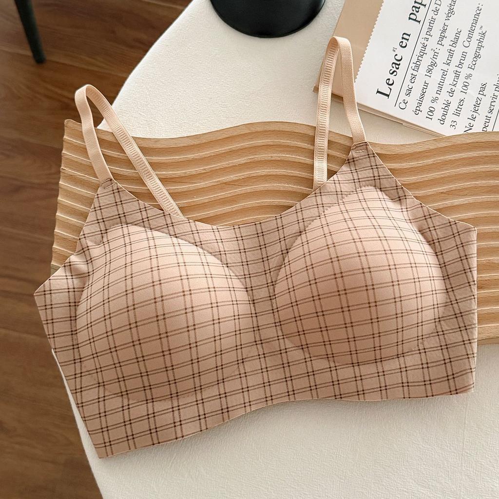 Ladies Spring and Summer Thin New Small Breast Gathers No Steel Ring Anti Light No Trace Beauty Back Underwear
