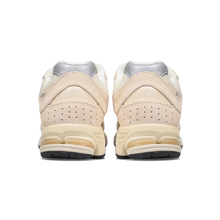 New Balance 2002R Calm Taupe Unisex tenisky krémové Angora stříbrná-metalická M2002RCC
