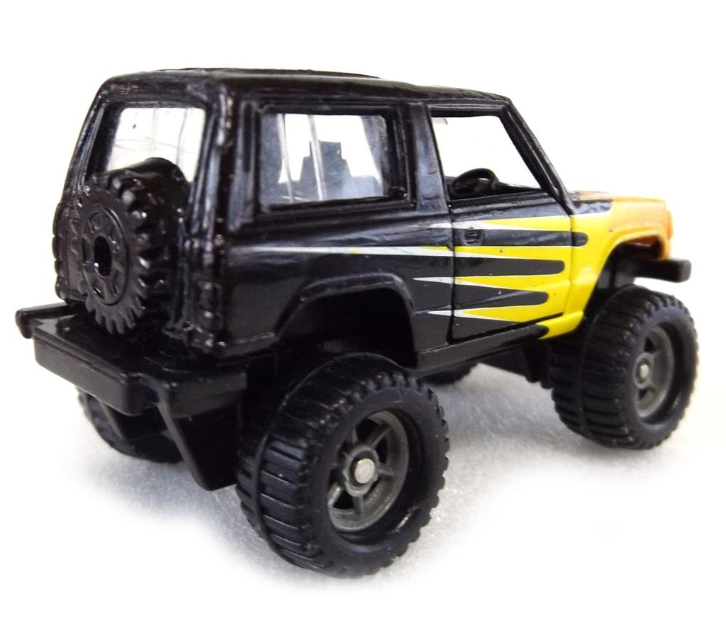Tomy Tomica Mitsubishi Pajero Bigfoot 35