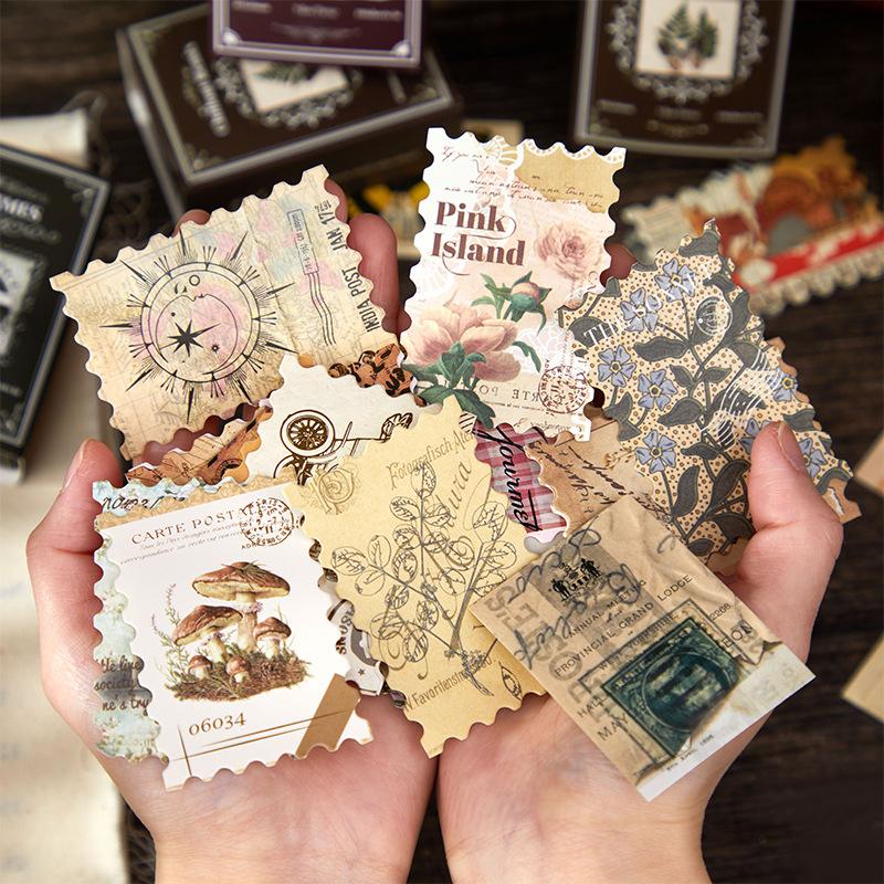 100Sheets Vintage Mini Decorative Card Paper, Classic Book/Key Design, for Retro Journal Craft Gift Wrapping Scrapbook