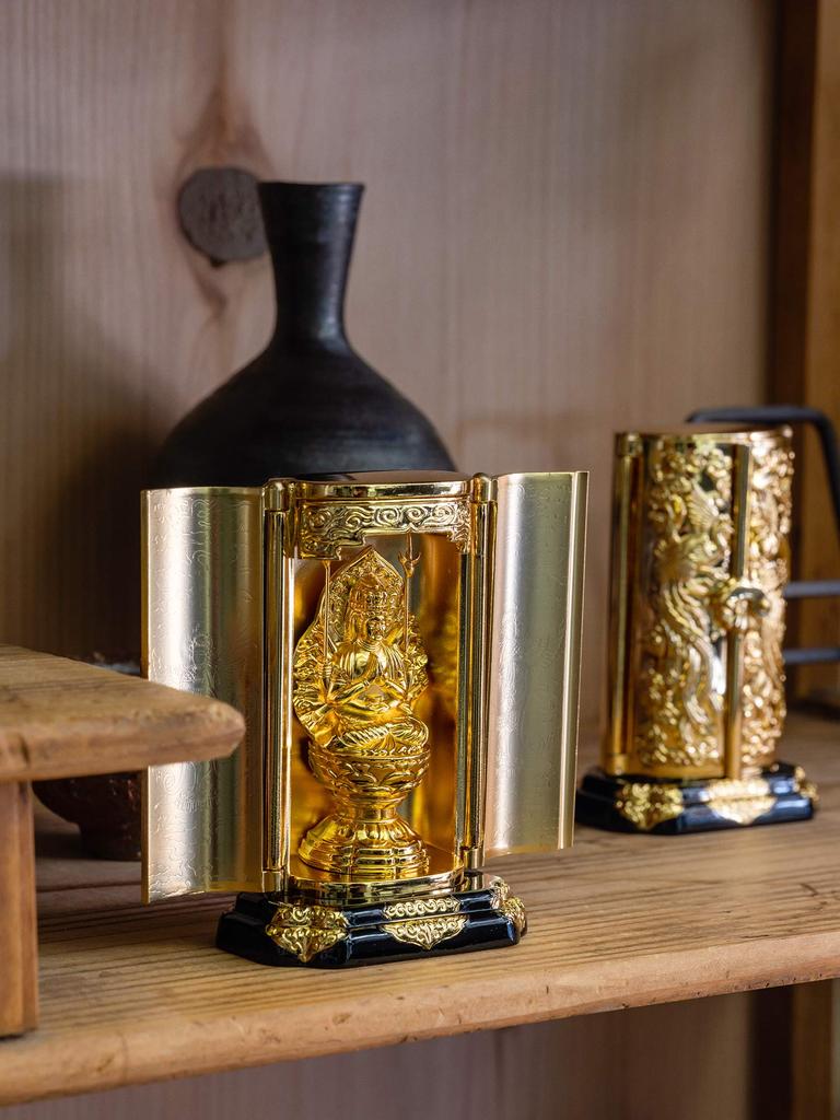 Buddhist Statue of the Kannon Bodhisattva In a Shrine Keishu Original Model In the Year of the Zodiac Guardian Takaoka Thousand-Armed (gold-plated/24k