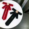 Velvet Bow Tie Brooch Solid Color Fabric Pearl Crystal Laprl Pin Shirt Dress Cravat Vintage Jewelry For Women Accessories