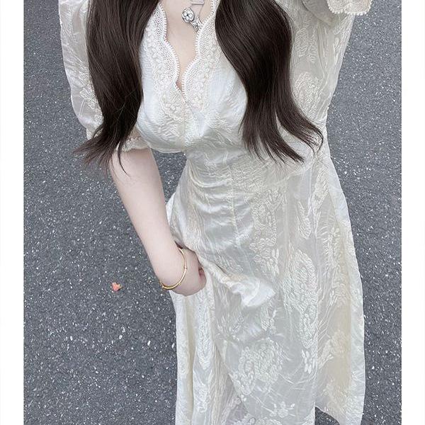 French Elegant Lace Puff Sleeve Summer Midi Dress - Women's Court Style, Waist-Cinching, Slimming Tea Party Attire