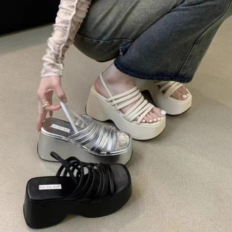 Fashion 2025 new Beach Fashion Water proof Roman Sandals Women's Chunky Heels Fashion High Heeled Slippers Slope heel Casual Sandalias