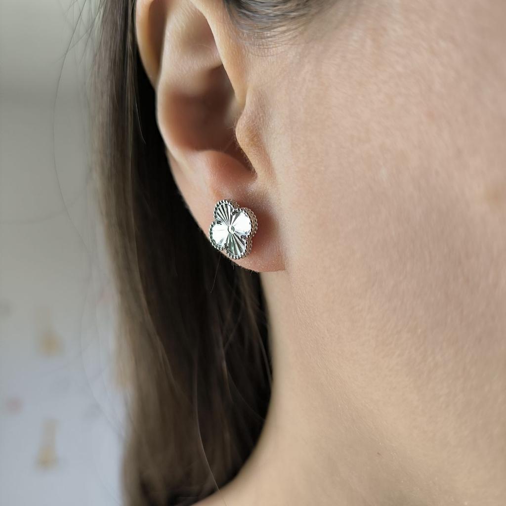 Øredobber i sølv uten steiner (2182856)