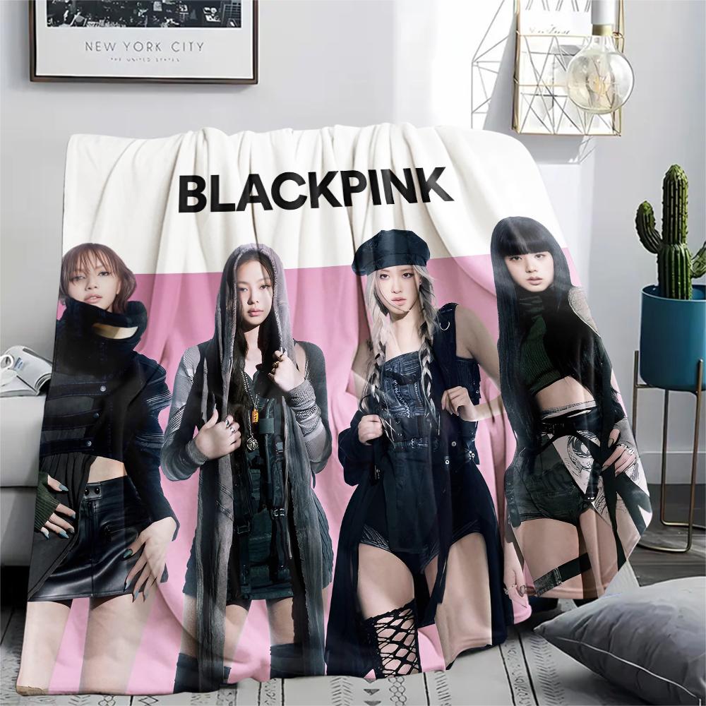 1pz Coperta in Flanella con Stampa BLACKPINK, Alta Qualità per Tutte le Stagioni, Arredamento per la Casa, Calore e Comfort, Perfetta per Regali di Natale
