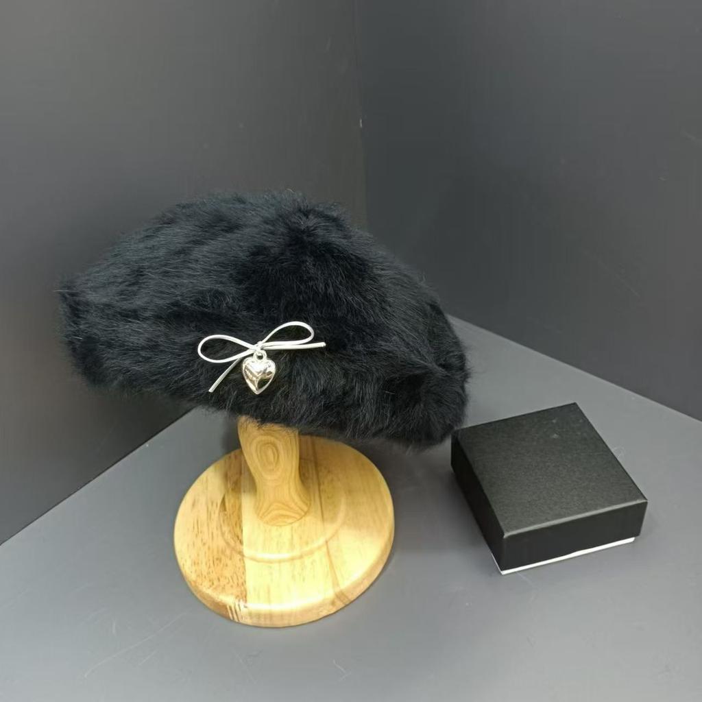 Korean Version of Versatile Bow with Rabbit Fur Backwards Beret White Women's New Winter Sweet and Cute