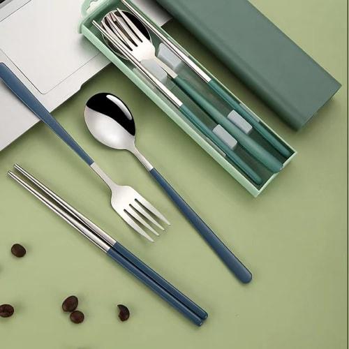 Stainless steel cutlery set with a sliding case for easy operation and portability. Perfect for students and adults, school lunches, outdoor activitie