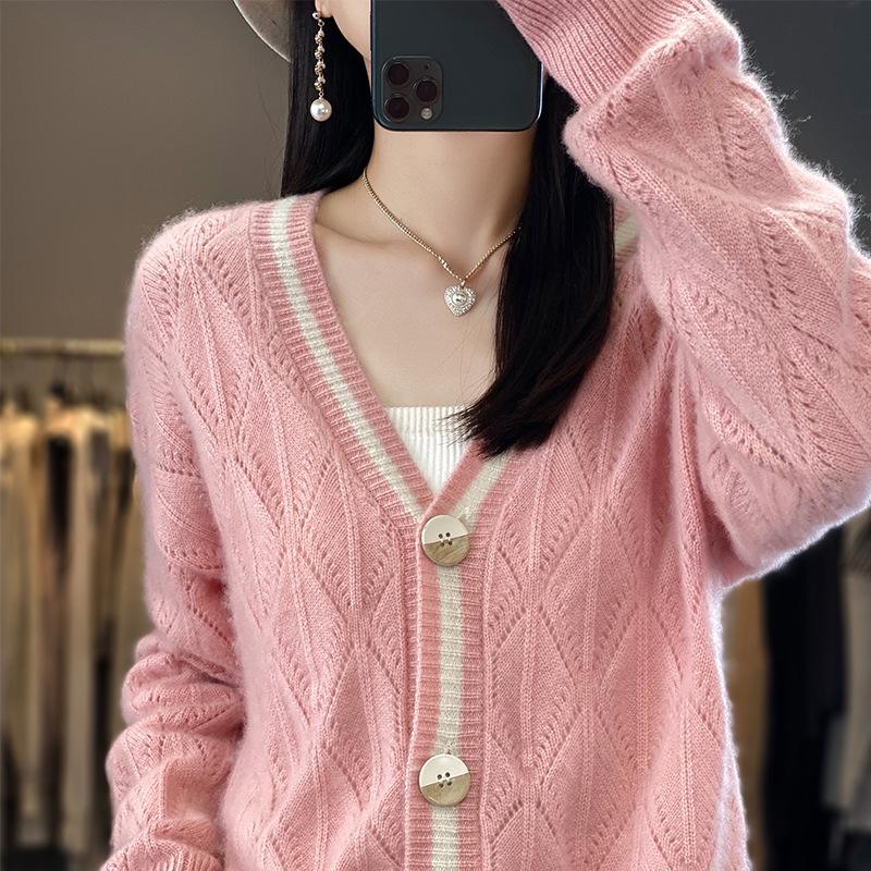 

V-neck Cardigan Diamond Hollow Cardigan for Women Spring and Autumn Loose Lazy Contrasting Wool Knitted Jacket Top M