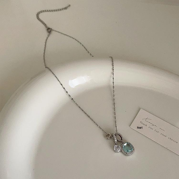 Elegant Zircon Pendant Necklace - Women's Fashion Choker with Unique Square Design and Versatile Style