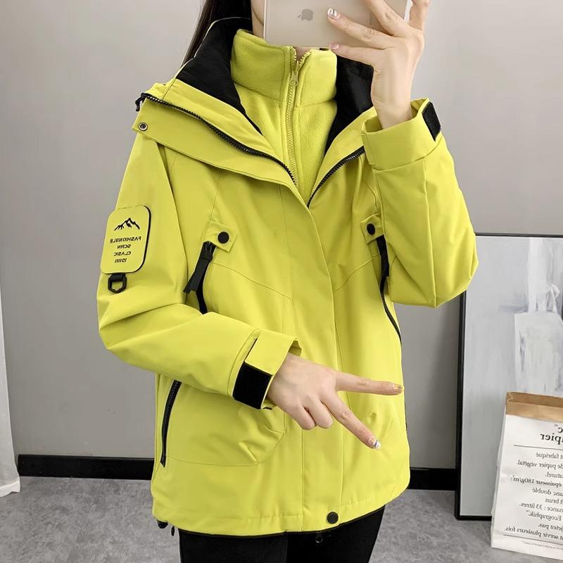2025 Women's Windproof Fleece-Lined Detachable 3-in-1 Short Shell Jacket for Autumn & Winter Mountaineering