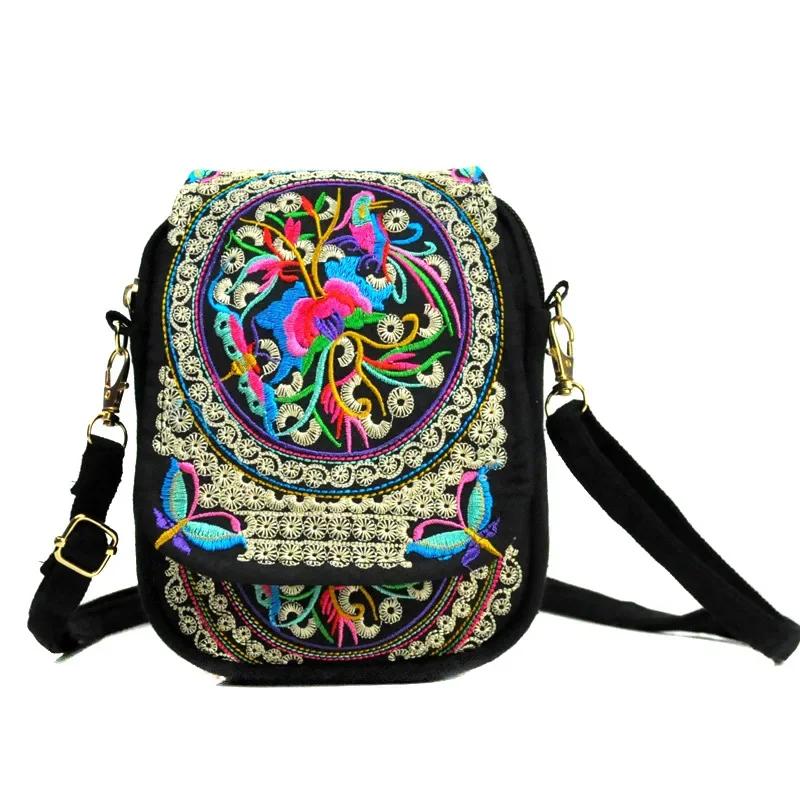 Women 2025 New Shoulder Bag Travel Pouch Vintage Floral Embroidered Crossbody Zip Bag Embroidered Mobile Phone Bag