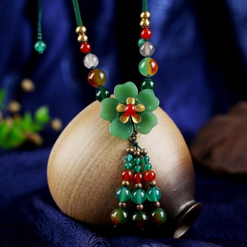 Collar de Flor de Ágata Verde Vintage para Mujer GEMCHIC Estilo Étnico Gargantilla con Borla de Cuentas de Cristal Joyería