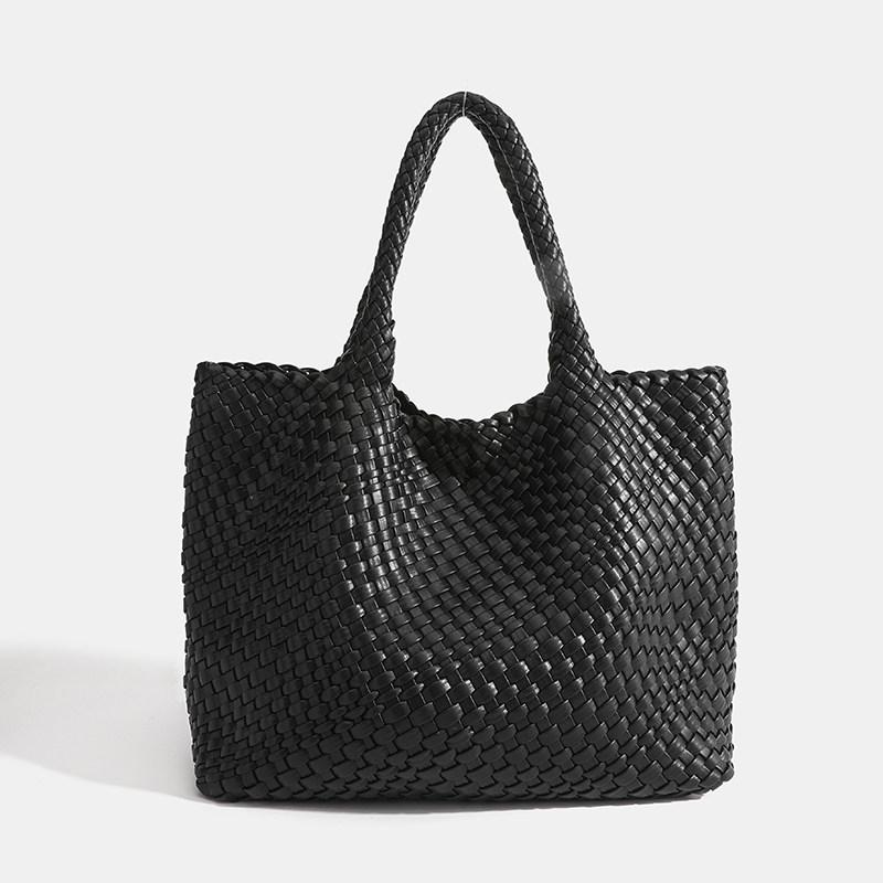 Eleganta roku darba austā soma: Lielas