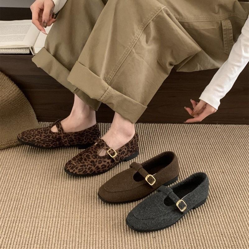 Flat single shoes women's 2025 new autumn retro square head Mary Jane women's shoes gentle evening shoes leopard print beanie shoes