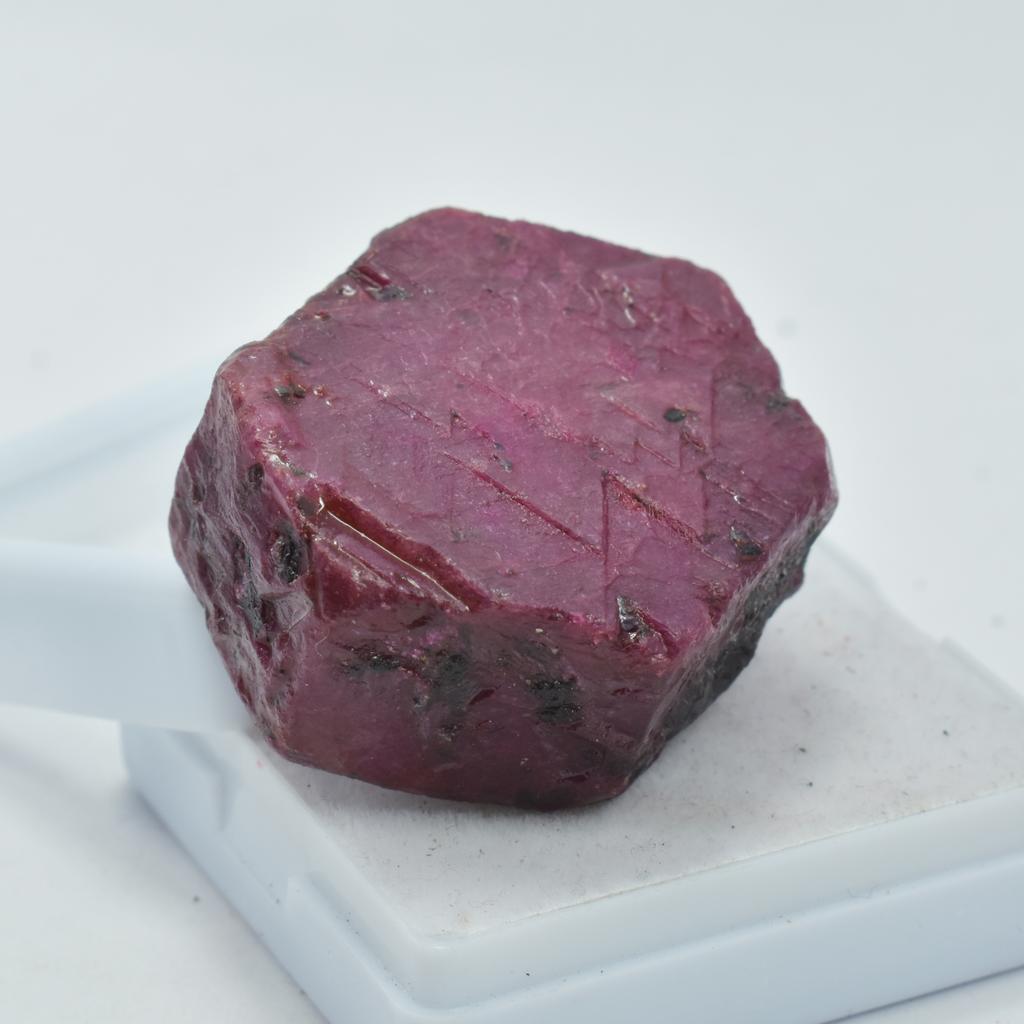 Natural Red Ruby Loose Gemstone 229.10 Ct Mozambique Uncut Rough for Lapidary and Gem Collections