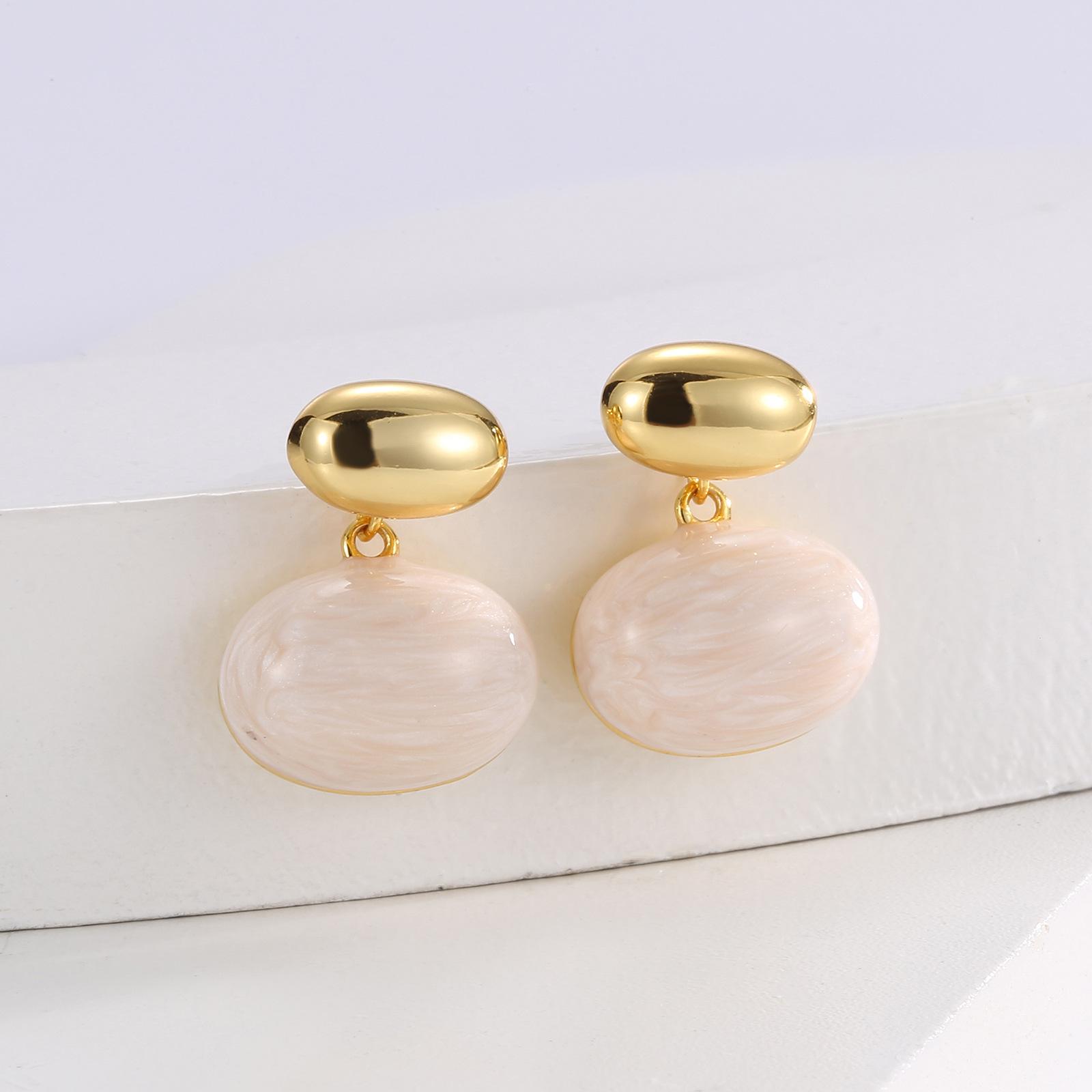 

Майяр кремовый бини контрастный цвет полые серьги s925 серебряные иглы мода ins серьги мода