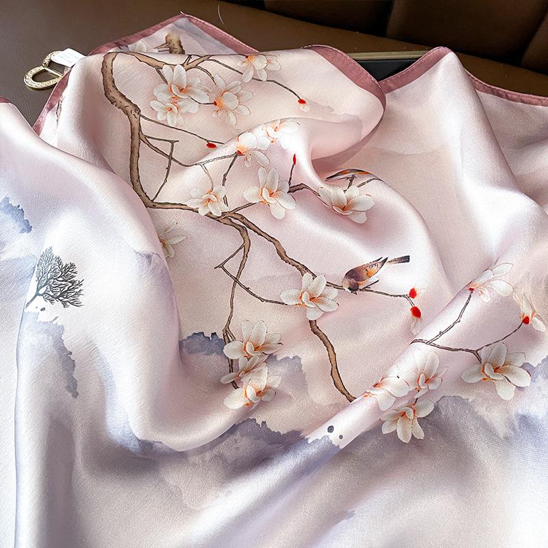 Silk Scarf Female Silk Gift 111 Mulberry Silk Small Square Scarf for Mother Chinese Style Flower Silk Scarf