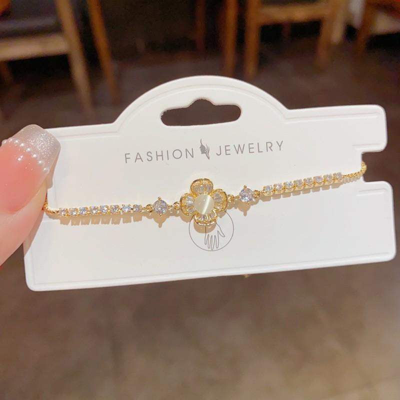 Unique and trendy zircon bracelet - women's light luxury, versatile design