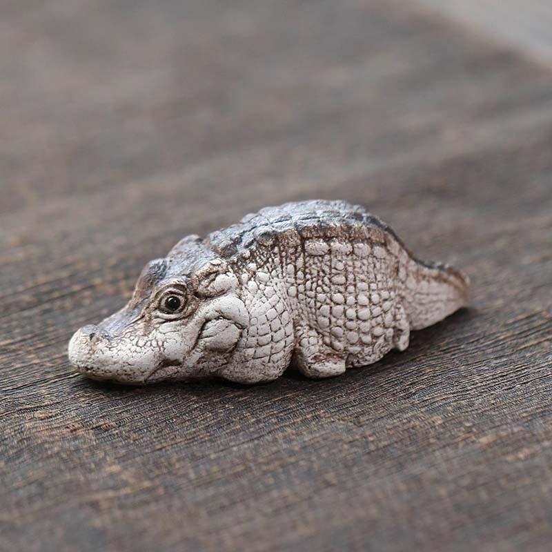 Handmade Purple Clay Alligator Tea Pet Financial Croc Tea Ceremony Accessory Desk Decor