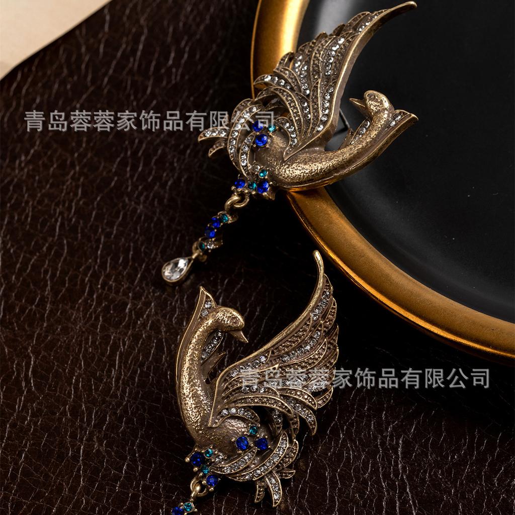 French Earrings Niche Heavy Industry Alloy Inlaid With Diamonds Oriental Luxury Light Vintage Swan Style Antique High-end Feel