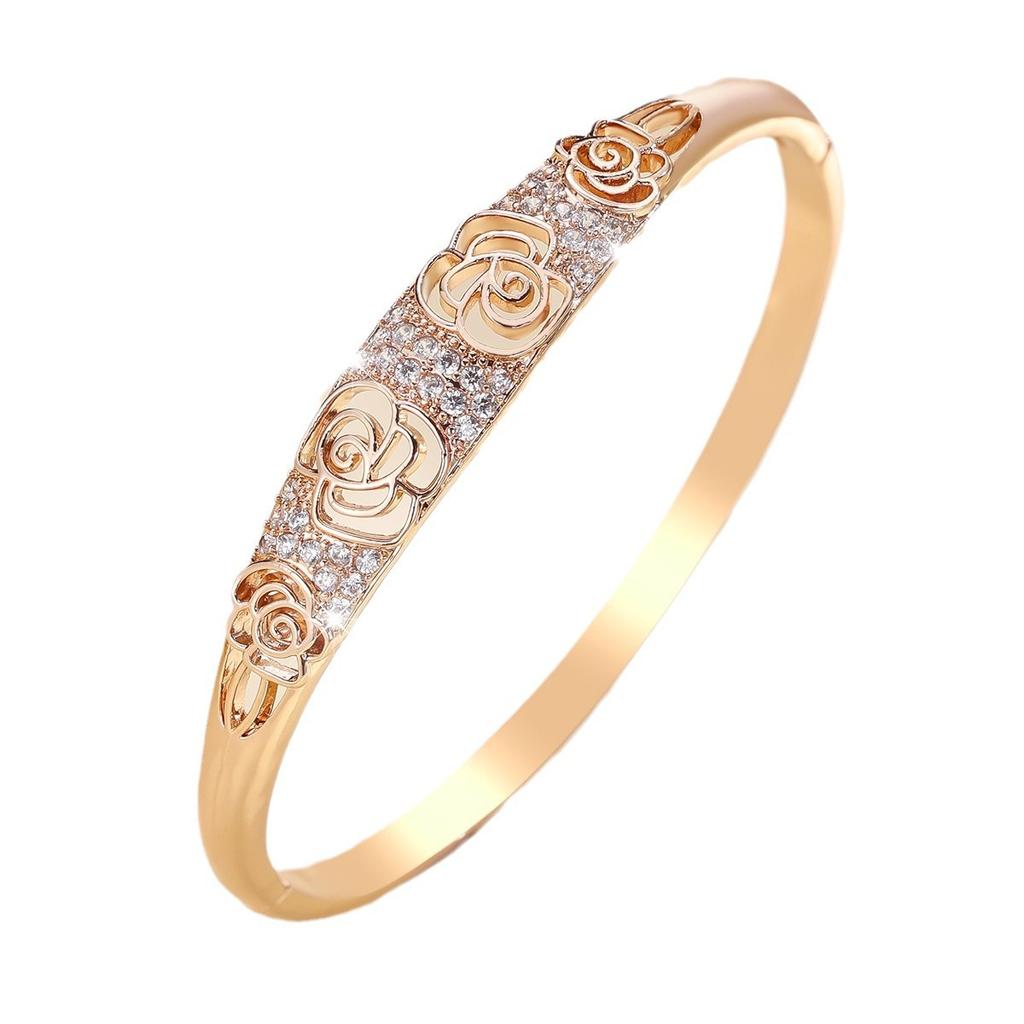 Classic and Elegant Micro-paved Zirconia Simple and Fashionable Flower Bracelet for Women