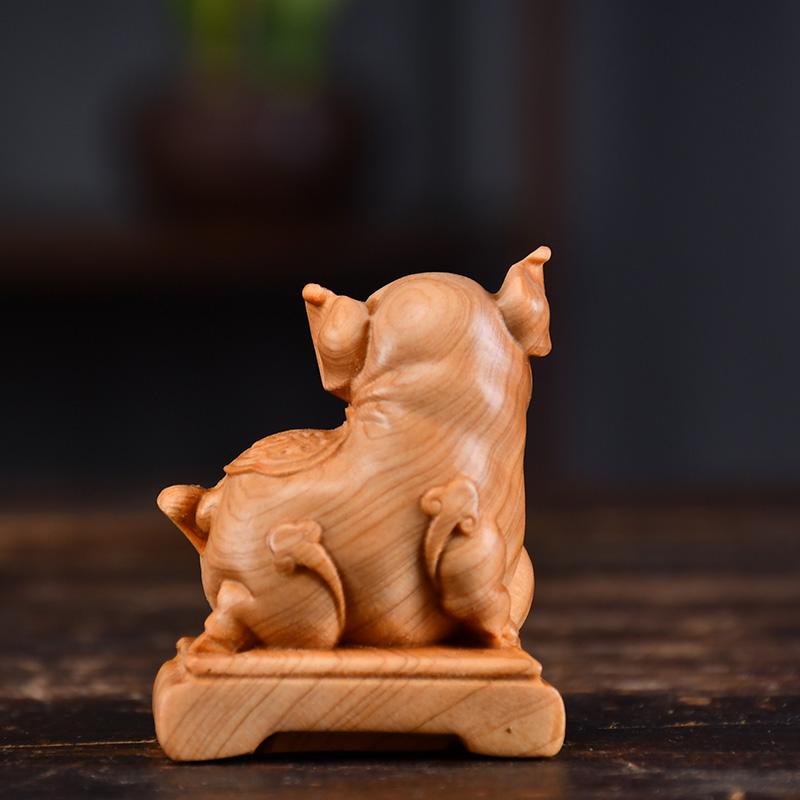 Wooden Carving Fortune Pig Small Animal Models Cute Home Room Office Sculptures and Figurines Wealth Luck Feng Shui Decor