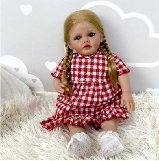 55cm Silicone Waterproof Lifelike Reborn Doll - Betty 55cm