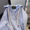 Blaues Kapuzensweatshirt für Damen mit vertikalen Streifen, koreanischer Stil, schlichtes Damenoberteil mit langen Ärmeln, locker, Kordelzug mit Tasche, Pullover