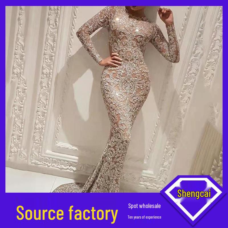 

Elegant Gold Stamped Long Sleeve Slim Evening Gown Medium
