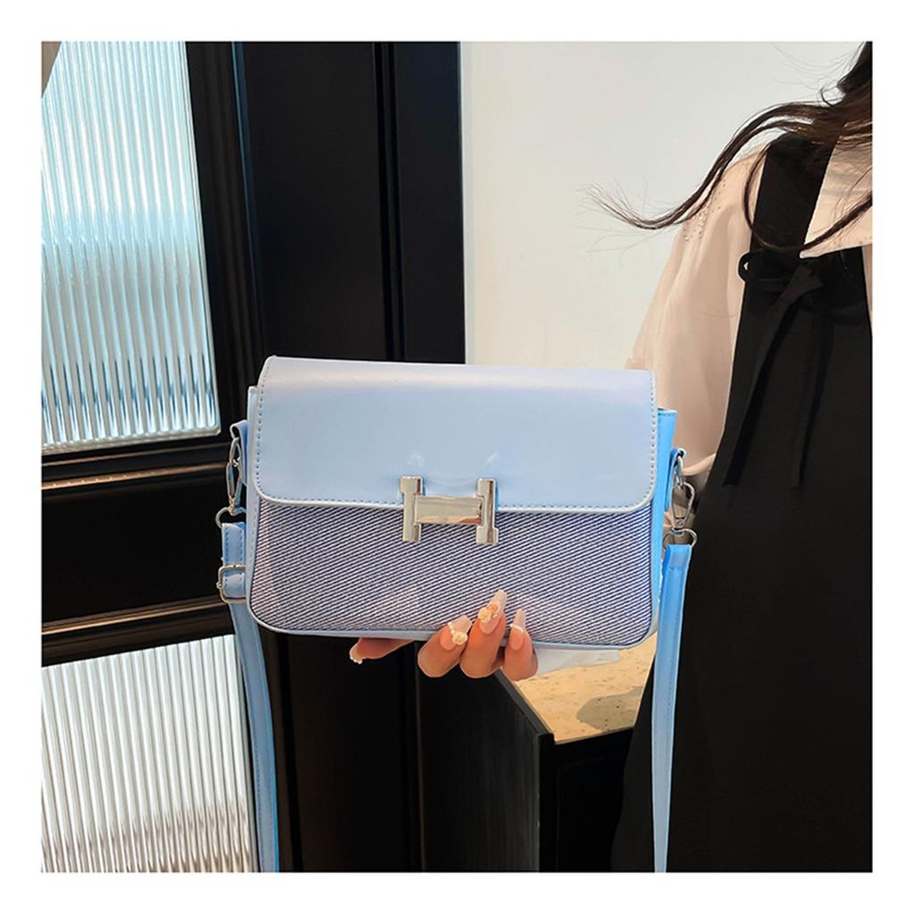 Retro Texture Small Bag Female Casual Handbag Small Square Bag Fashionable Fashionable Commuter Crossbody Bag