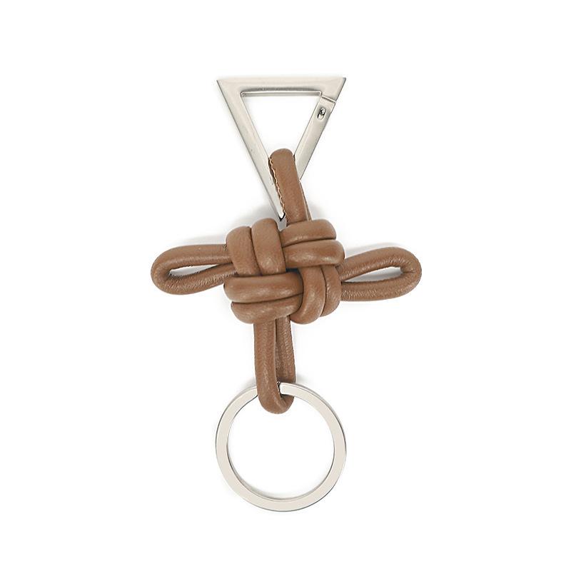

Автомобильный брелок из натуральной кожи Новый креативный плетеный кожаный шнурок из овчины Треугольное кольцо для ключей