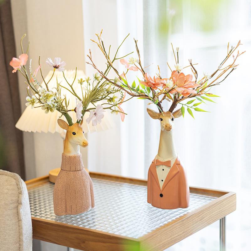 Resin Handicraft Cartoon Deer Flower Vase Floral Arrangement Accessories Artificial Animal Sculpture Home Decoration Accessories