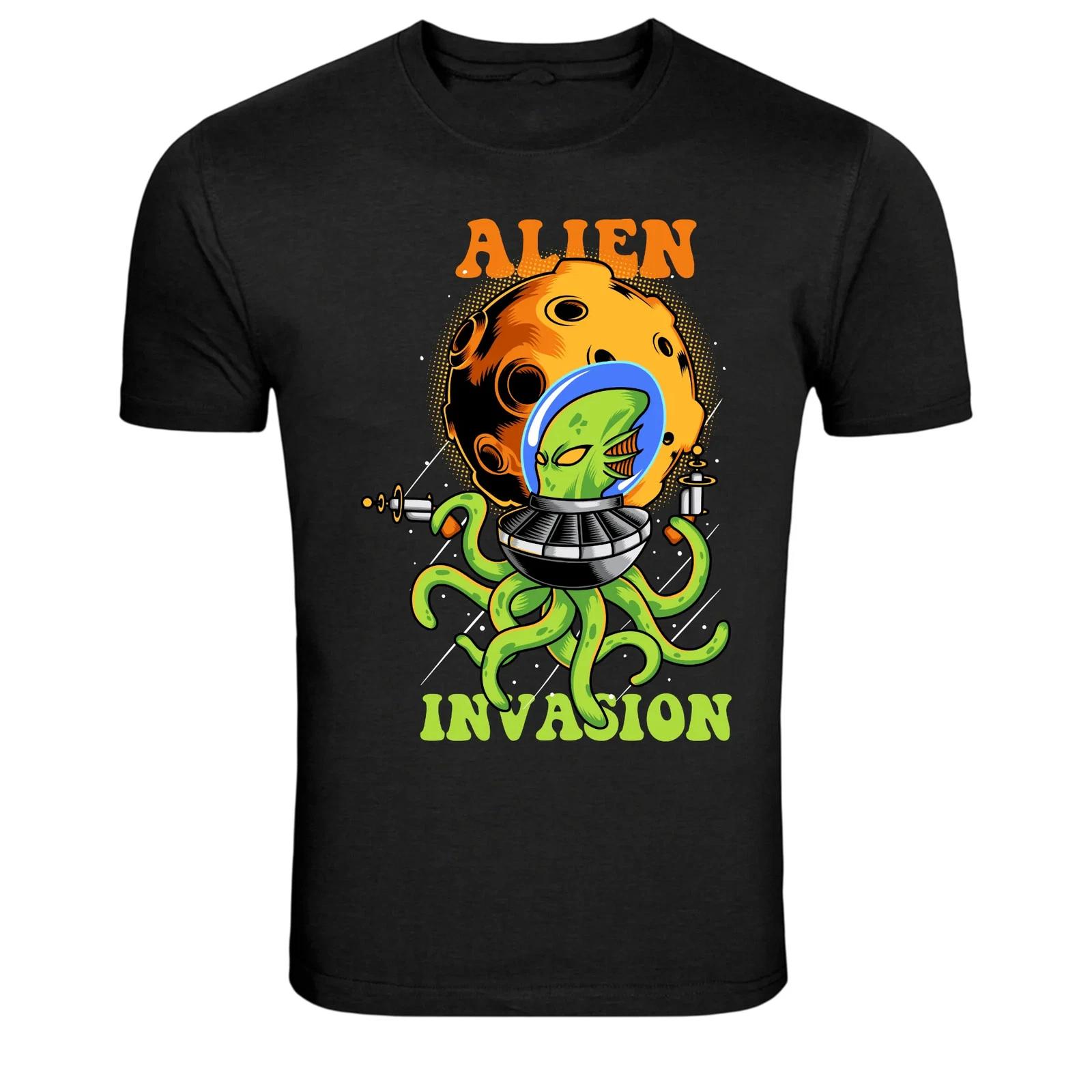 Alien Octopus Space Creature Graphic T-Shirt L