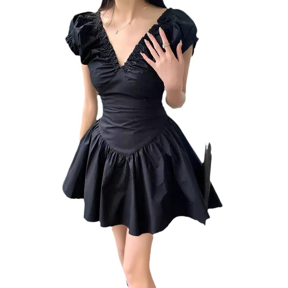 Dress French Black V-neck Small Flying Sleeves Summer New High-end Waist Thin Sweet and Spicy Little Black Dress