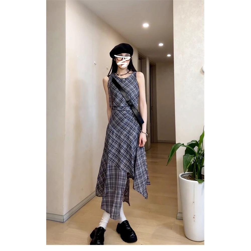 Retro Plaid Dress Women's Summer Temperament Waist Vest Skirt Design Sense Niche Irregular A-shaped Skirt Long Skirt