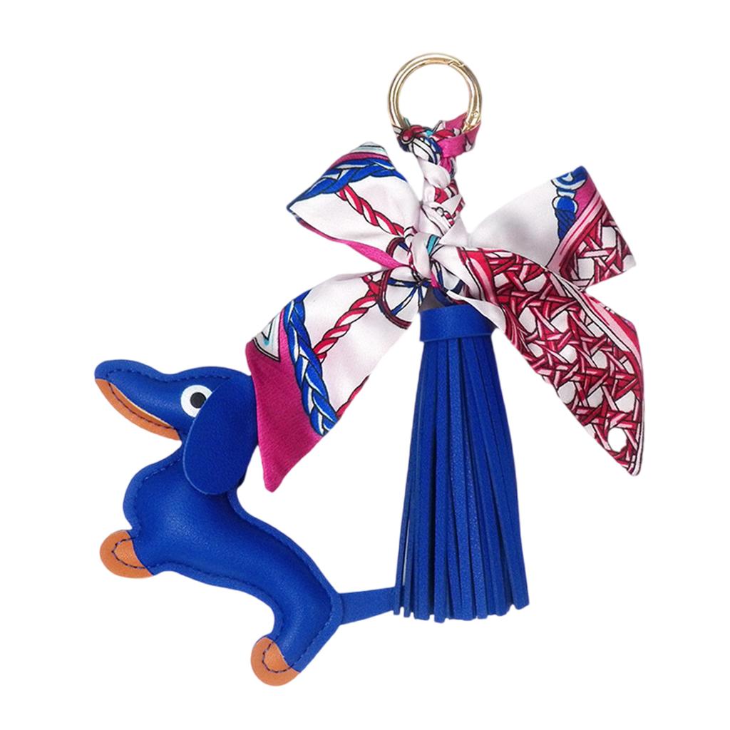 Stylish Dachshund Pendant with Soft Leather Tassels Bowknot Key Holder Fashion Charm Perfect for Bags or Car Decoration