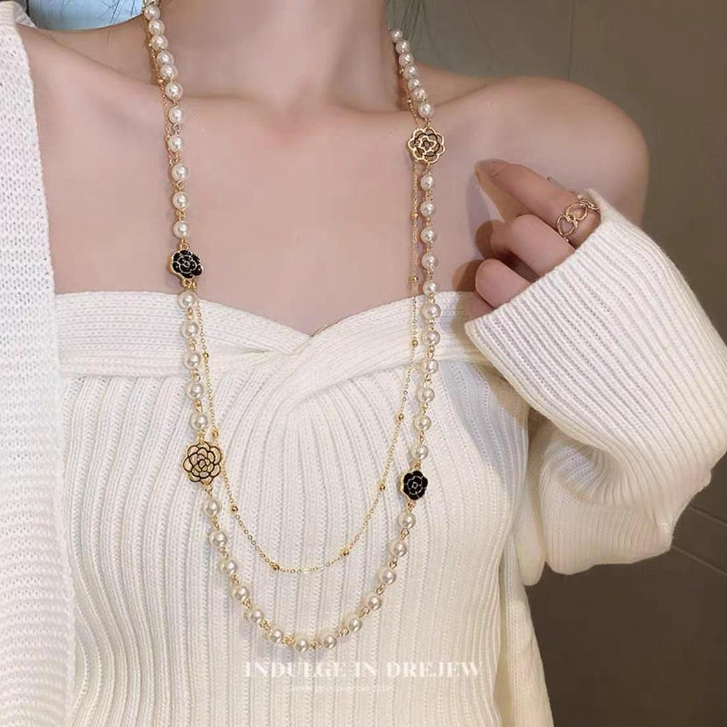 "2024 Light Luxury Pearl Necklace: Elegant Long Sweater Chain for Women, Perfect for Autumn & Winter"