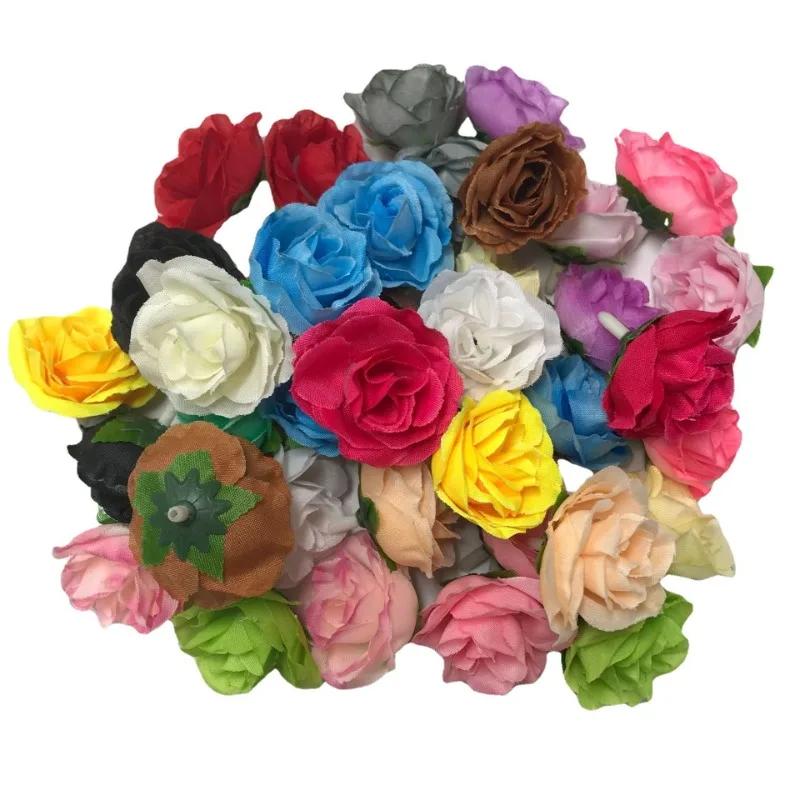 100 STÜCKE/Bündel Künstliche Rosenkopfblume Seide Bulk Party Hochzeit Künstlicher Strauß Dekor Zuhause Kunstpflanzen Wohnzimmerdekoration