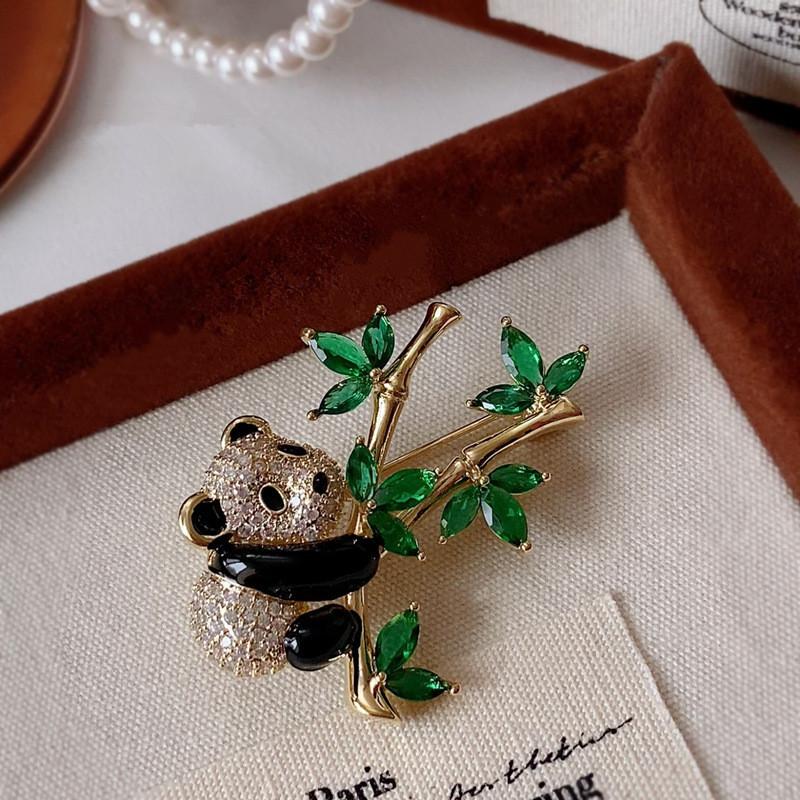 Rhinestone Cute Panda Brooch Creative Bamboo Animal Design Anti-scratch Jewelry for Women Jacket Backpack Travel Wear