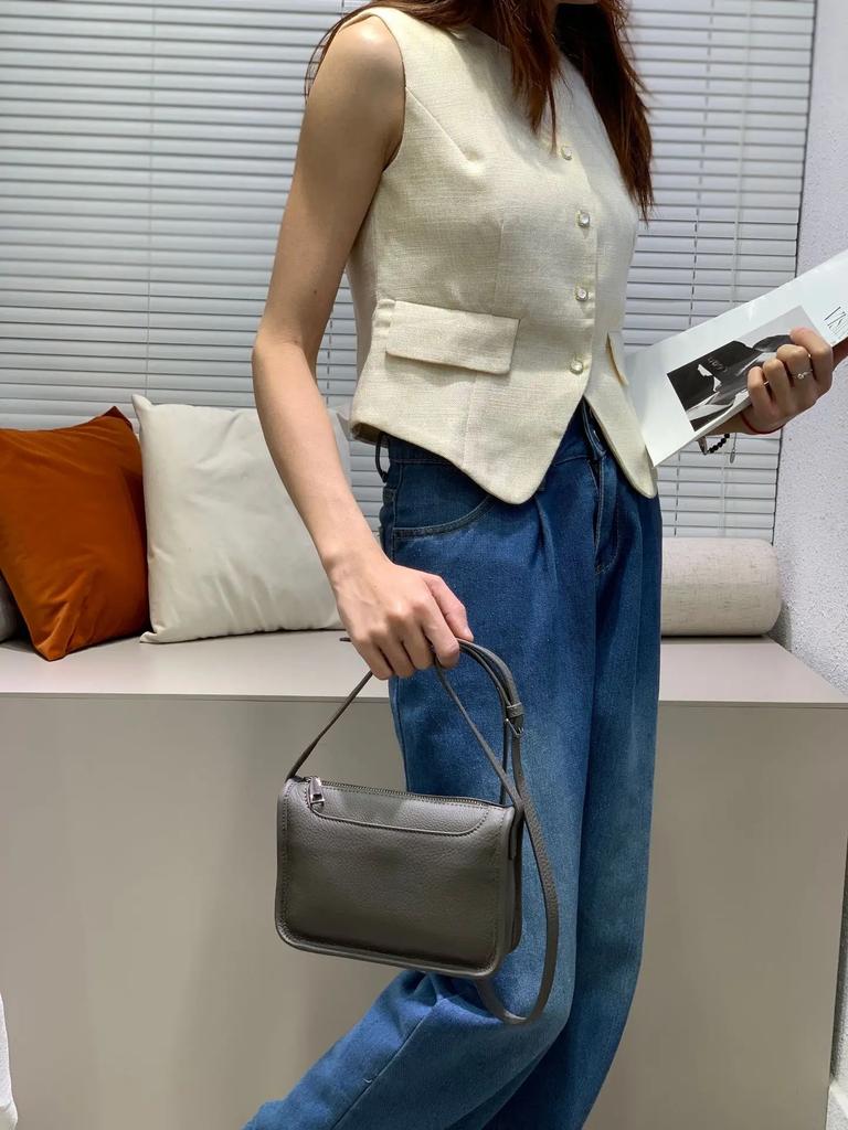 Women's Full-Grain Leather Crossbody Handbag - Lightweight Small Square Phe Bag City Strolling Stylish Everyday Purse