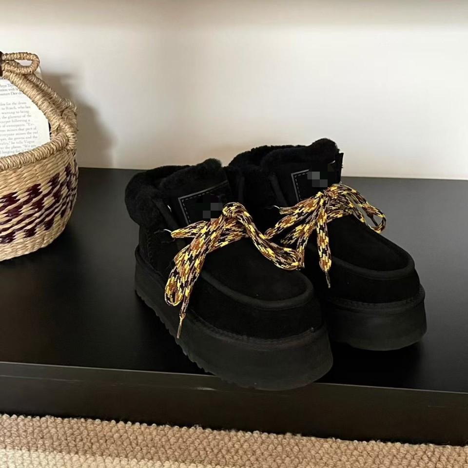 Dámské kožené a kožešinové šněrovací zimní boty - Protiskluzové, silná podrážka, hřejivé a stylové